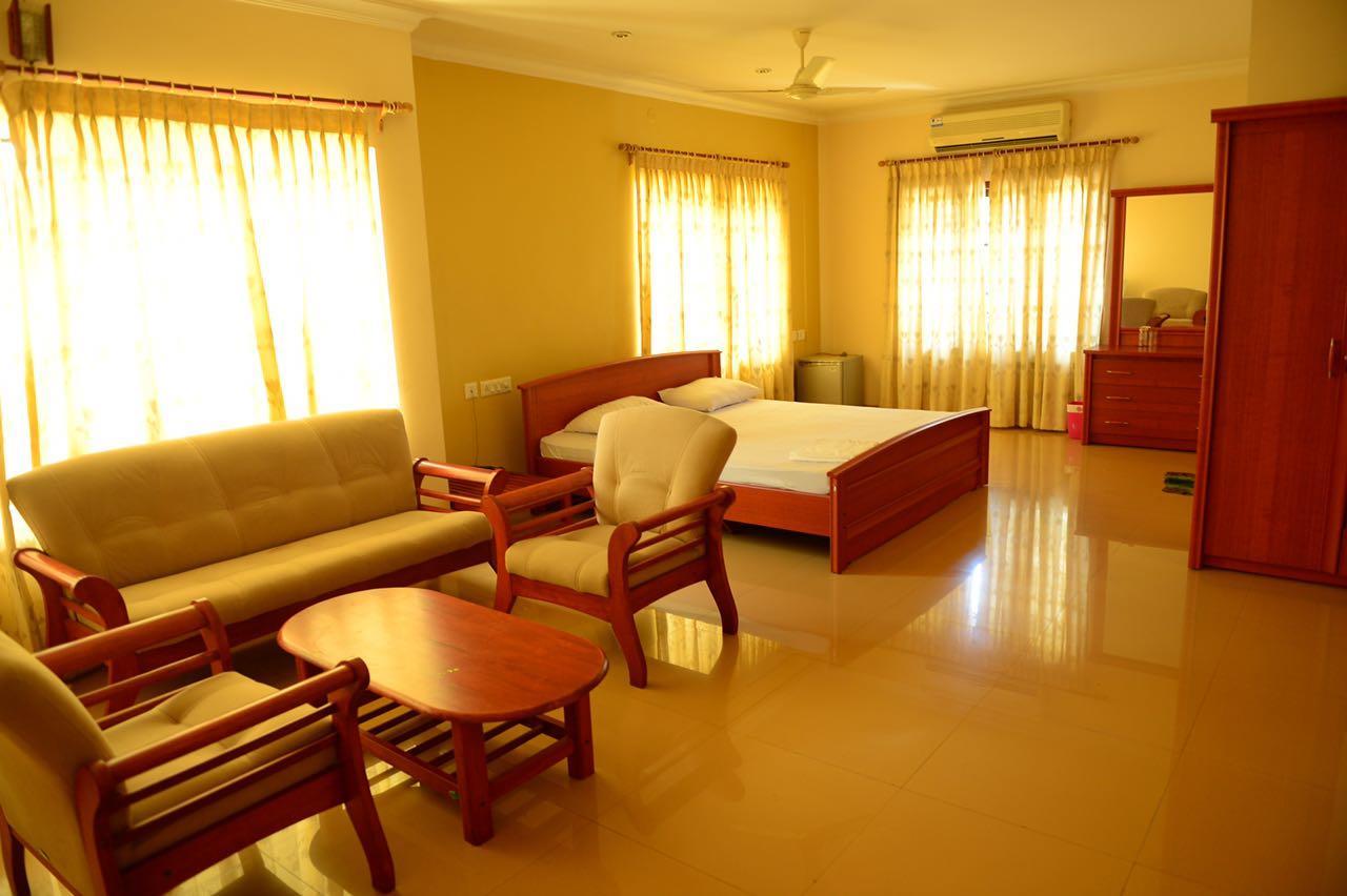 Mascot Paradise City Hotel Tellicherry 외부 사진